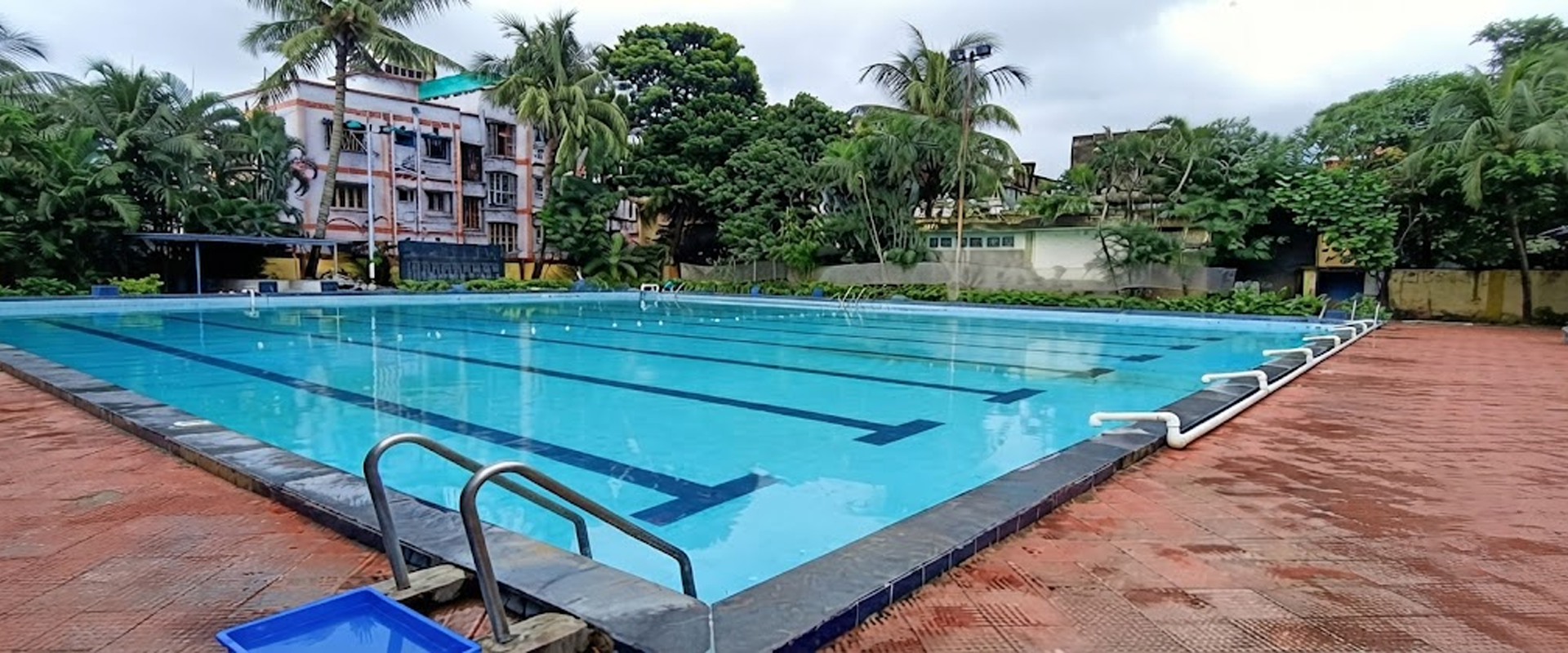 Commercial-Swimming-Pools